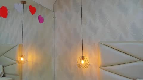 Snapshot of laurettedela_roux chatting on 12, 11, 2025 Laurent online show from 12, 11, 2025