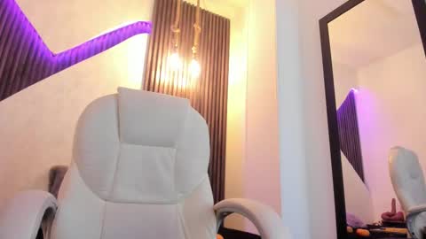 Lau online show from 10, 2, 2025