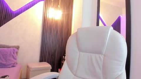 Lau online show from 27, 2, 2025