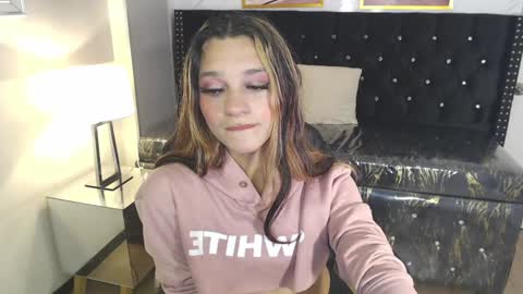 Snapshot of laurita_b chatting on 15, 1, 2025 Laurita online show from 15, 1, 2025