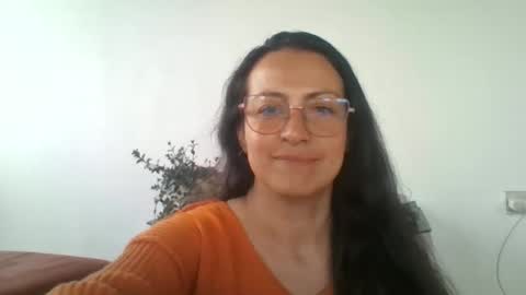 Laury  online show from 3, 4, 2026