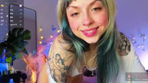 Snapshot of lavenderlav chatting on 7, 3, 2026 Melissa online show from 7, 3, 2026