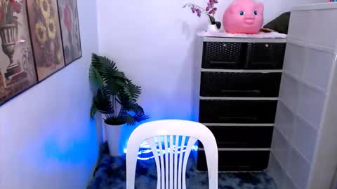 lavenia487426 online show from 16, 3, 2026