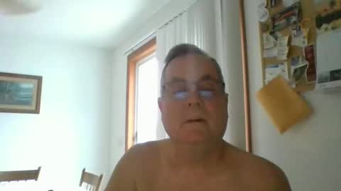 Snapshot of lawnboy62 chatting on 11, 2, 2025 lawnboy62 online show from 11, 2, 2025