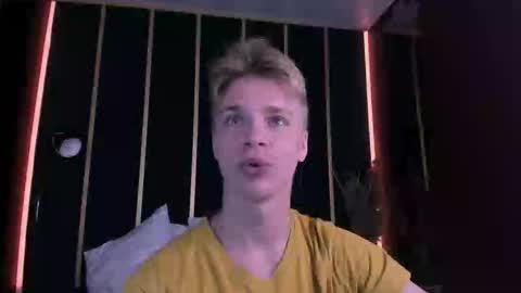 Snapshot of lawrence_miles chatting on 10, 10, 2025 Lawrence online show from 10, 10, 2025