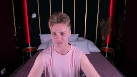 Snapshot of lawrence_miles chatting on 13, 10, 2025 Lawrence online show from 13, 10, 2025