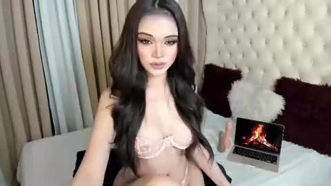 Valencia AND Anastasia online show from 19, 9, 2025