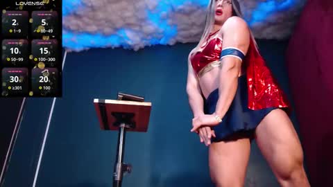 Snapshot of layla_dominac chatting on 10, 10, 2025 Layla help me with your thumbs up its important online show from 10, 10, 2025