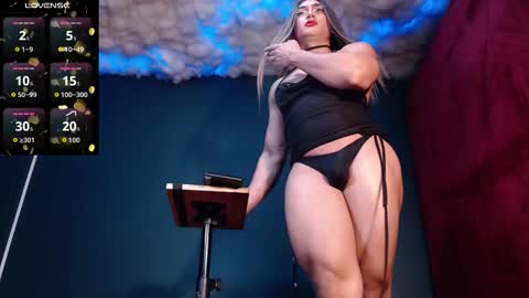 Snapshot of layla_dominac chatting on 12, 10, 2025 Layla help me with your thumbs up its important online show from 12, 10, 2025