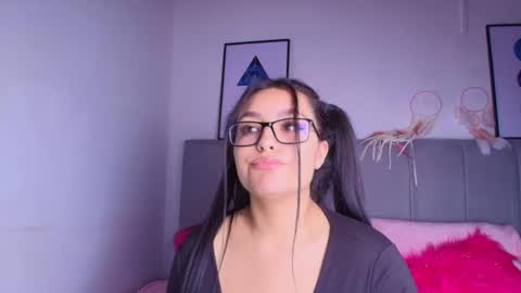 Snapshot of layla_nicols chatting on 18, 1, 2025 Layla online show from 18, 1, 2025