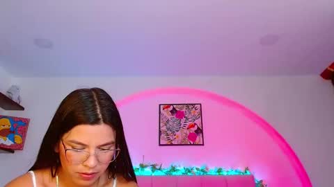 Snapshot of layla_roma chatting on 23, 10, 2025 Lia and Rachel online show from 23, 10, 2025