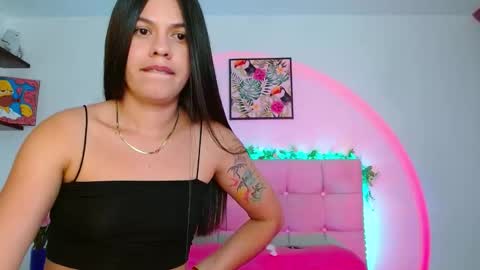 Snapshot of layla_roma chatting on 31, 10, 2025 Lia and Rachel online show from 31, 10, 2025