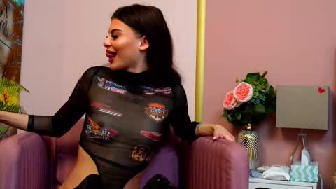 LaylaaDiamond online show from 11, 11, 2025