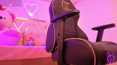 laylafoxy_tay online show from 13, 10, 2025