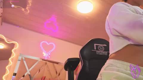 laylafoxy_tay online show from 22, 10, 2025