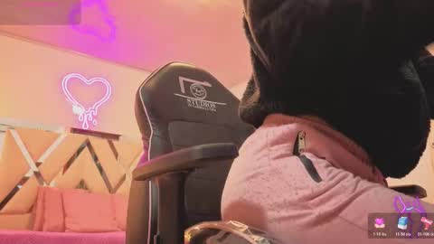 laylafoxy_tay online show from 2, 12, 2025