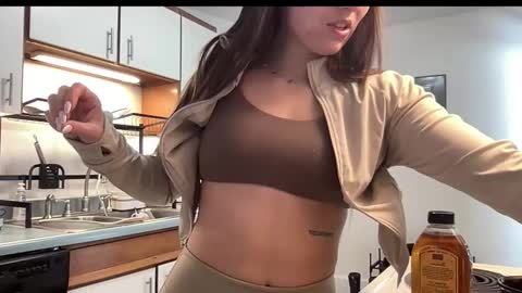 Snapshot of laylahlaylah1 chatting on 5, 12, 2025 laylahlaylah1 online show from 5, 12, 2025