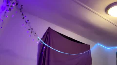 Snapshot of laylakutiex chatting on 22, 11, 2025 Layla online show from 22, 11, 2025