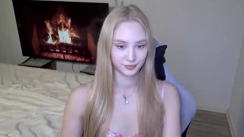 LaylaPretty001 online show from 20, 2, 2026