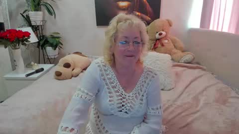 Snapshot of laylaroma chatting on 18, 10, 2025 laylaroma online show from 18, 10, 2025