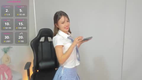 LAYLA online show from 13, 11, 2025