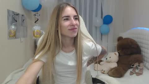 Snapshot of laymablast chatting on 3, 10, 2025 laymablast online show from 3, 10, 2025