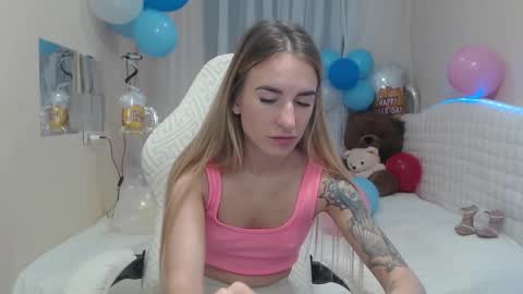 Snapshot of laymablast chatting on 4, 10, 2025 laymablast online show from 4, 10, 2025
