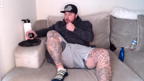 Snapshot of layzebigballs chatting on 16, 2, 2025 layzebigballs online show from 16, 2, 2025