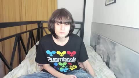 Snapshot of lazydarkknight chatting on 17, 10, 2025 Alex online show from 17, 10, 2025