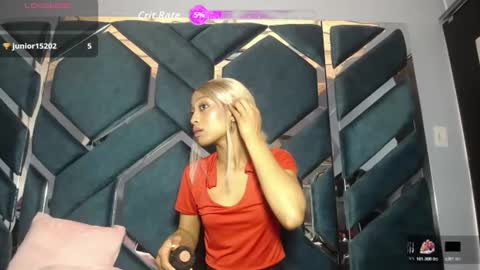 lea sewwtly online show from 12, 11, 2025