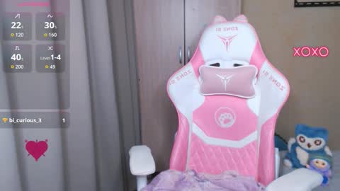 Snapshot of leah__gotty chatting on 19, 11, 2025 Leah Gotty online show from 19, 11, 2025