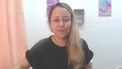 leah_susman online show from 9, 2, 2025