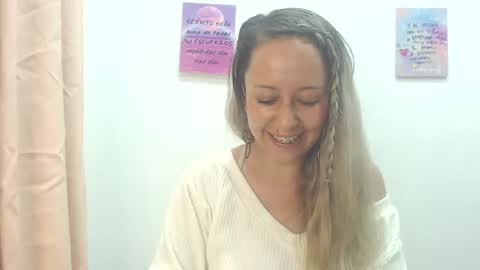 leah_susman online show from 6, 3, 2025