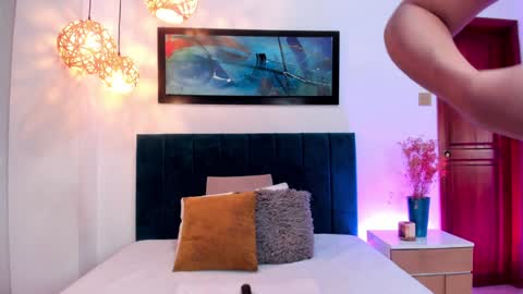 Leah Carter online show from 29, 1, 2025