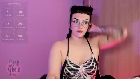  Leah   Independent Model  OF leahghoul666  online show from 25, 2, 2025