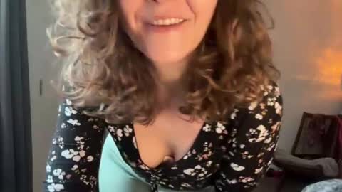 Leah Sparkles online show from 22, 3, 2026