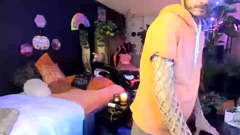 leatherdude69 online show from 11, 10, 2025