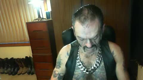leathergreaser online show from 15, 12, 2024
