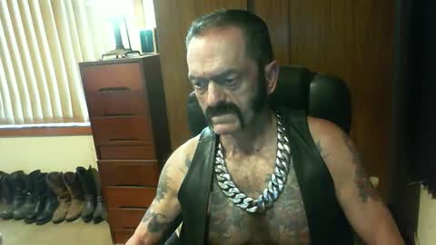 leathergreaser online show from 16, 12, 2024