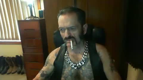 leathergreaser online show from 21, 12, 2024