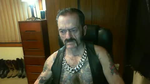 leathergreaser online show from 22, 12, 2024