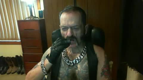 leathergreaser online show from 22, 12, 2024