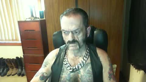 leathergreaser online show from 22, 12, 2024
