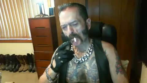 leathergreaser online show from 29, 12, 2024