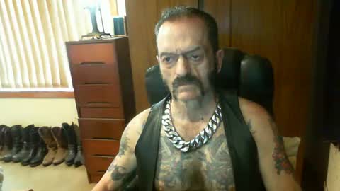 leathergreaser online show from 29, 12, 2024
