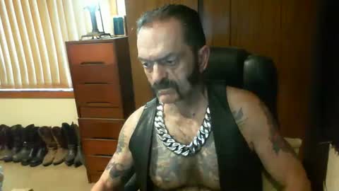 leathergreaser online show from 30, 12, 2024