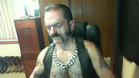 leathergreaser online show from 10, 2, 2025
