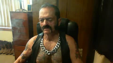 leathergreaser online show from 17, 2, 2025