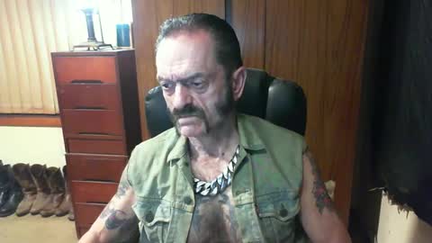 leathergreaser online show from 21, 2, 2025