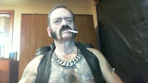 leathergreaser online show from 25, 2, 2025